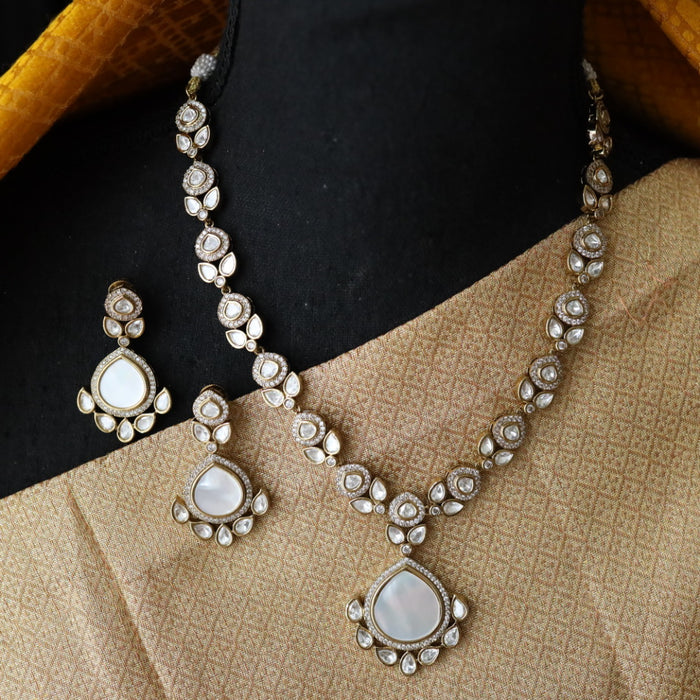 Trendy mother of pearl stone short necklace with earrings and tikka TW111