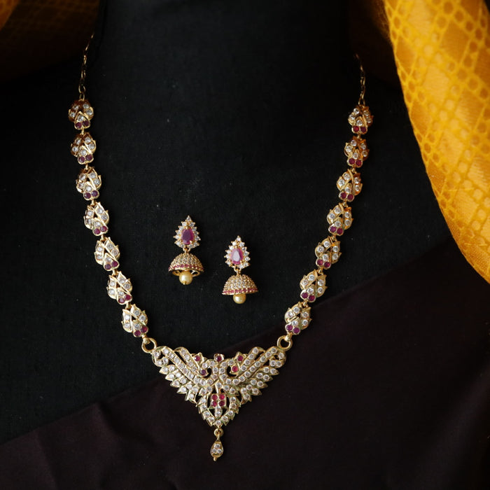 Heritage gold plated ruby white stone short necklace with H678