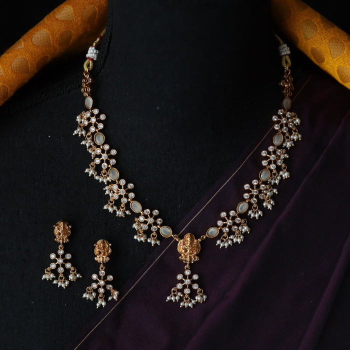 Antique white stone pearl layer long necklace and earrings SS11097