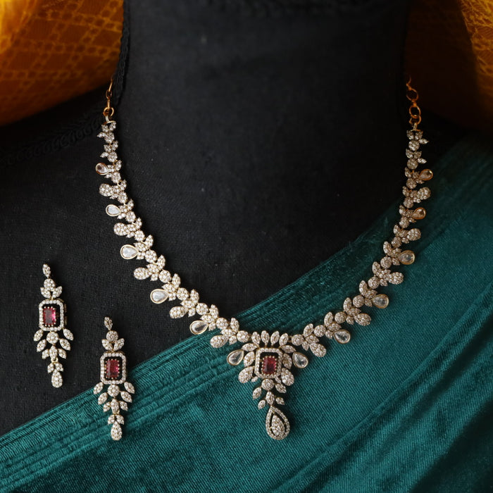 Victorian short necklace with earrings V1002