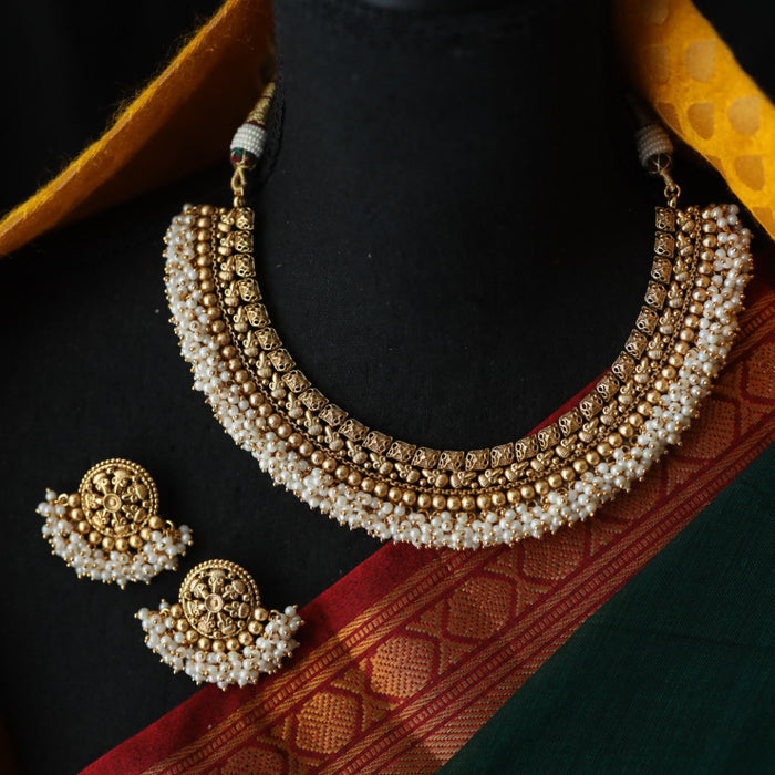Antique gold stone and pearl short necklace and earrings SS12019