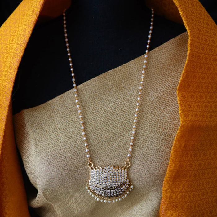 Heritage gold plated white padakam necklace 16575955