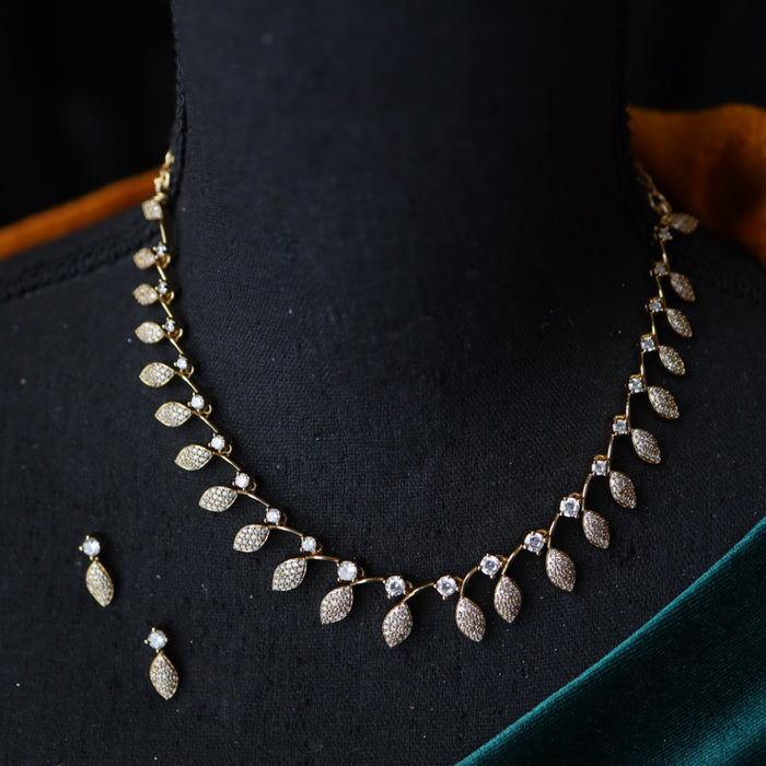 Antique white stone short necklace with earrings TT02010