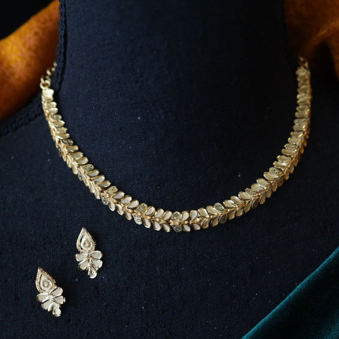 Heritage gold plated short necklace with earrings H249