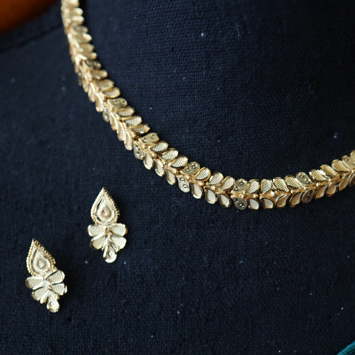 Heritage gold plated short necklace with earrings H249