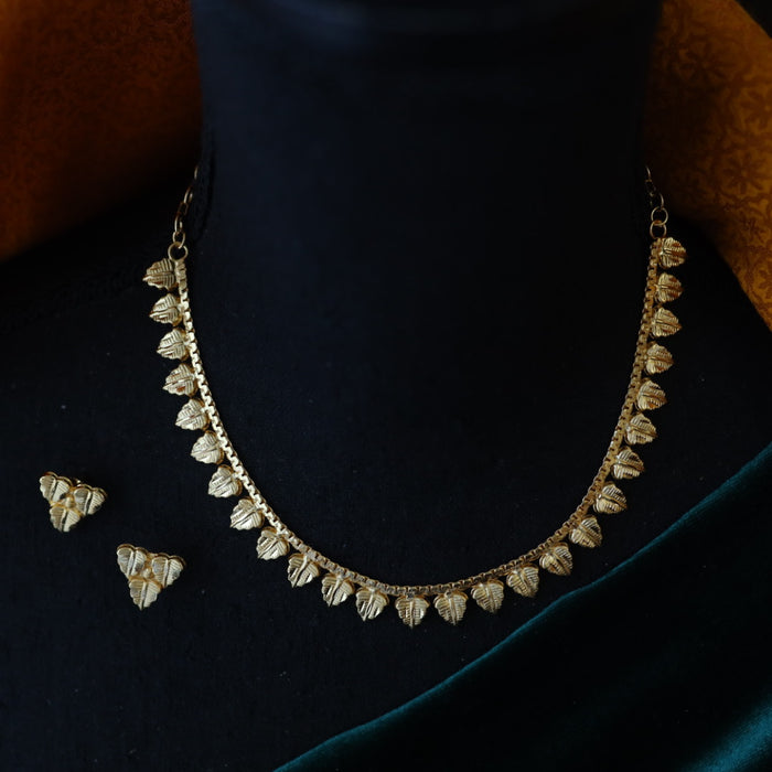 Heritage gold plated gold short necklace with earrings H433