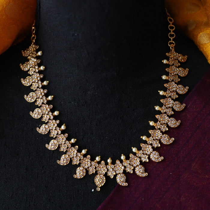 Antique white stone mango short necklace with earrings SS13055