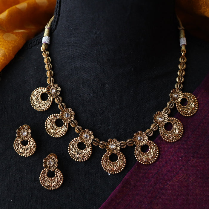 Antique gold short necklace with earrings G1024