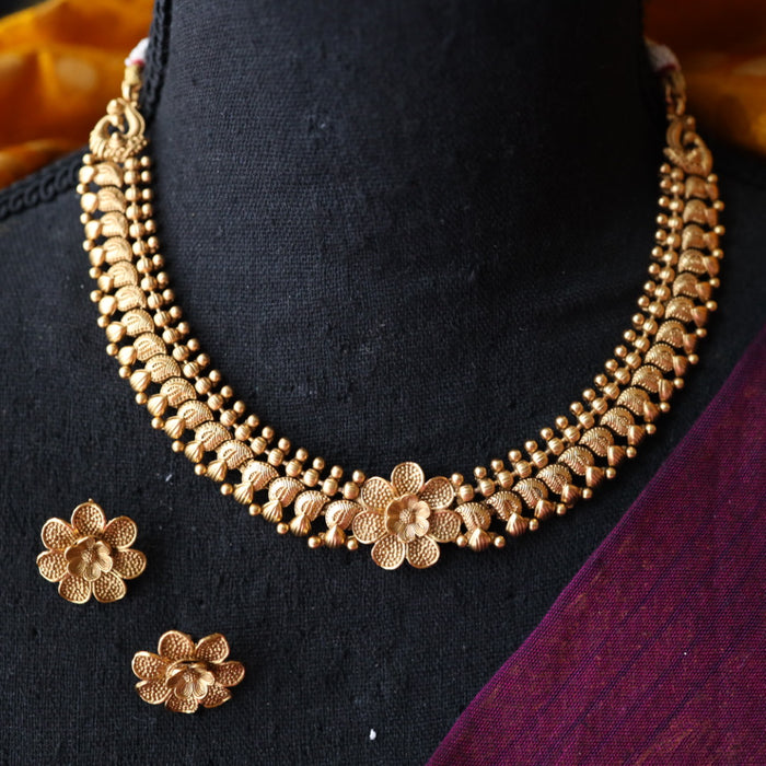 Antique gold short necklace with earrings G1025
