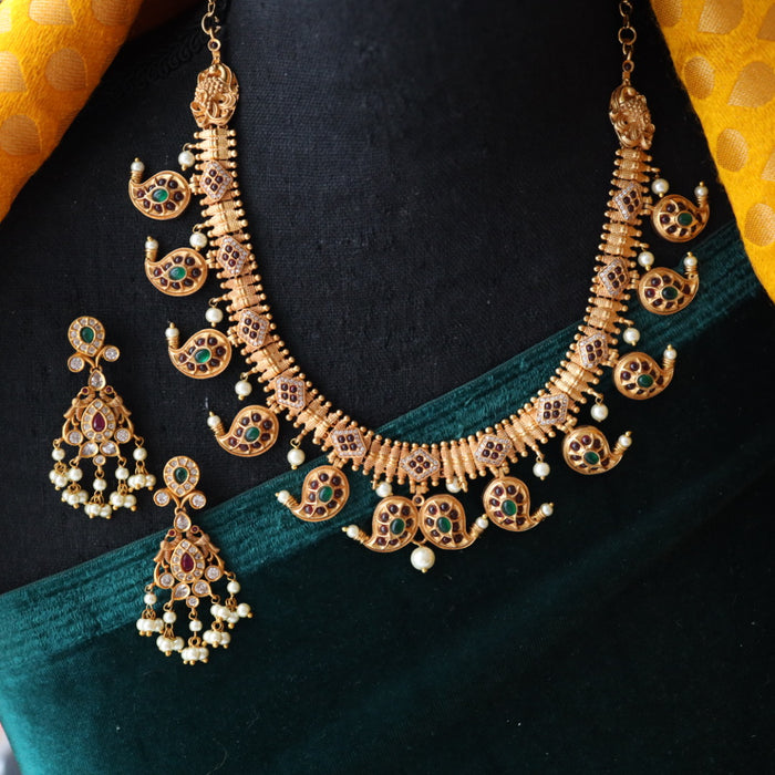 Clearance Antique ruby green stone short necklace and earrings C0020