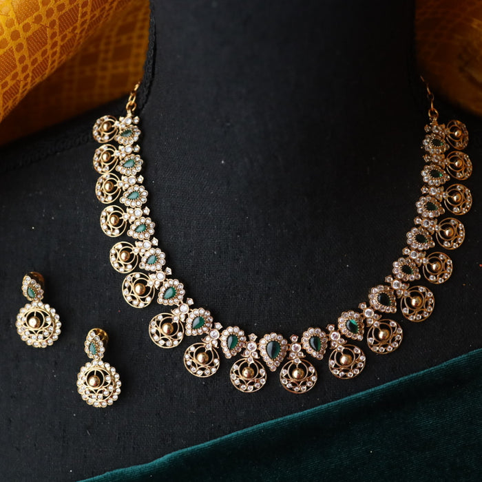 Antique green stone short necklace with earrings SS12002