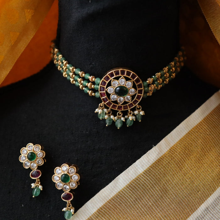 Antique green bead choker necklace with earrings BEAD007