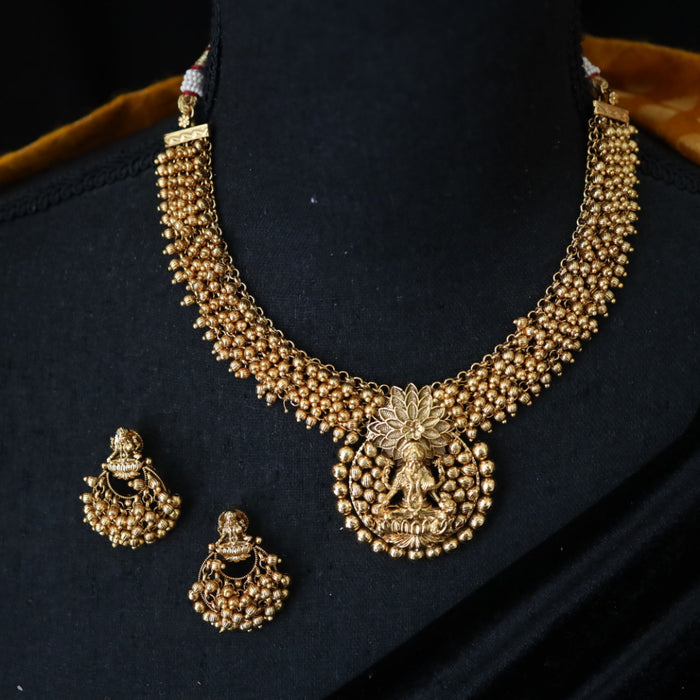 Antique temple design short necklace and earrings S1B130