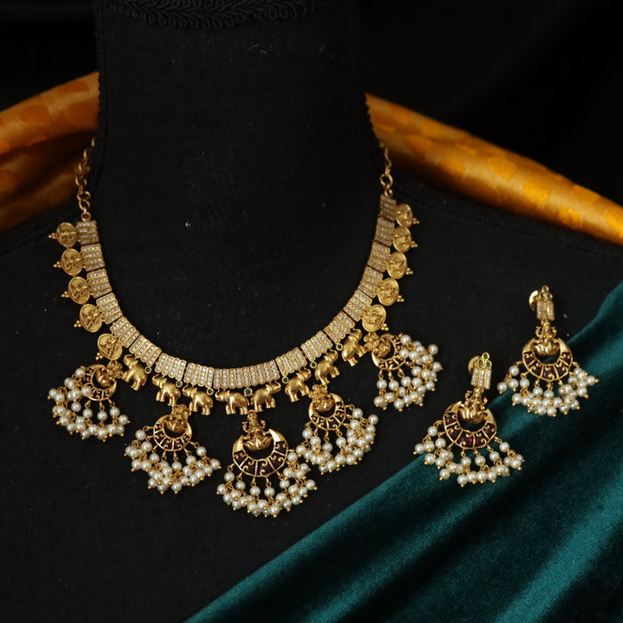 Antique gold short necklace with earrings SS12016