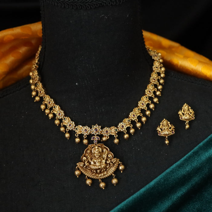Antique gold short necklace with earrings S1B142