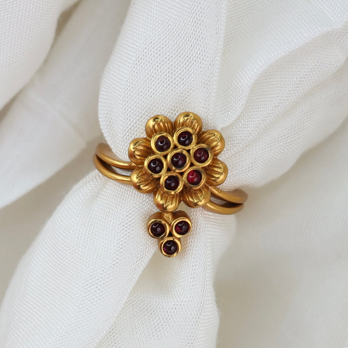 Gold adjustable ring - one size fits all 1347