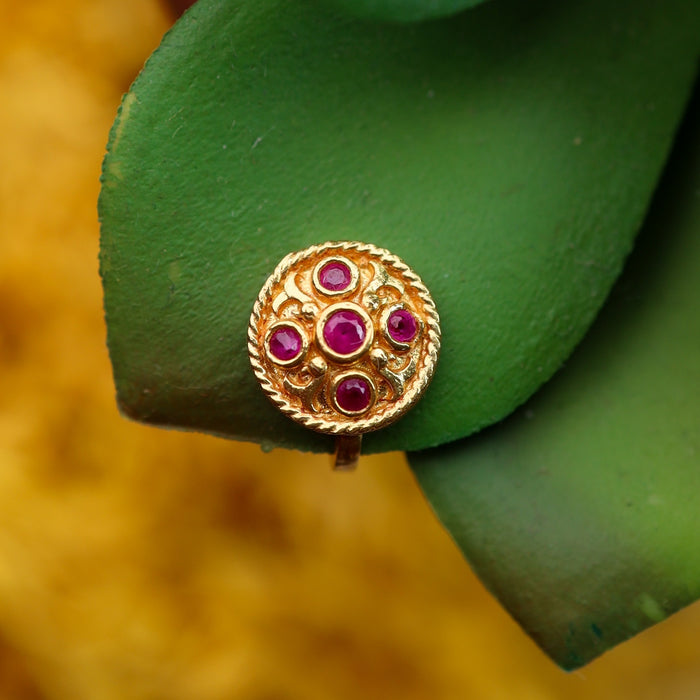 Ruby stone silver nosepin 143