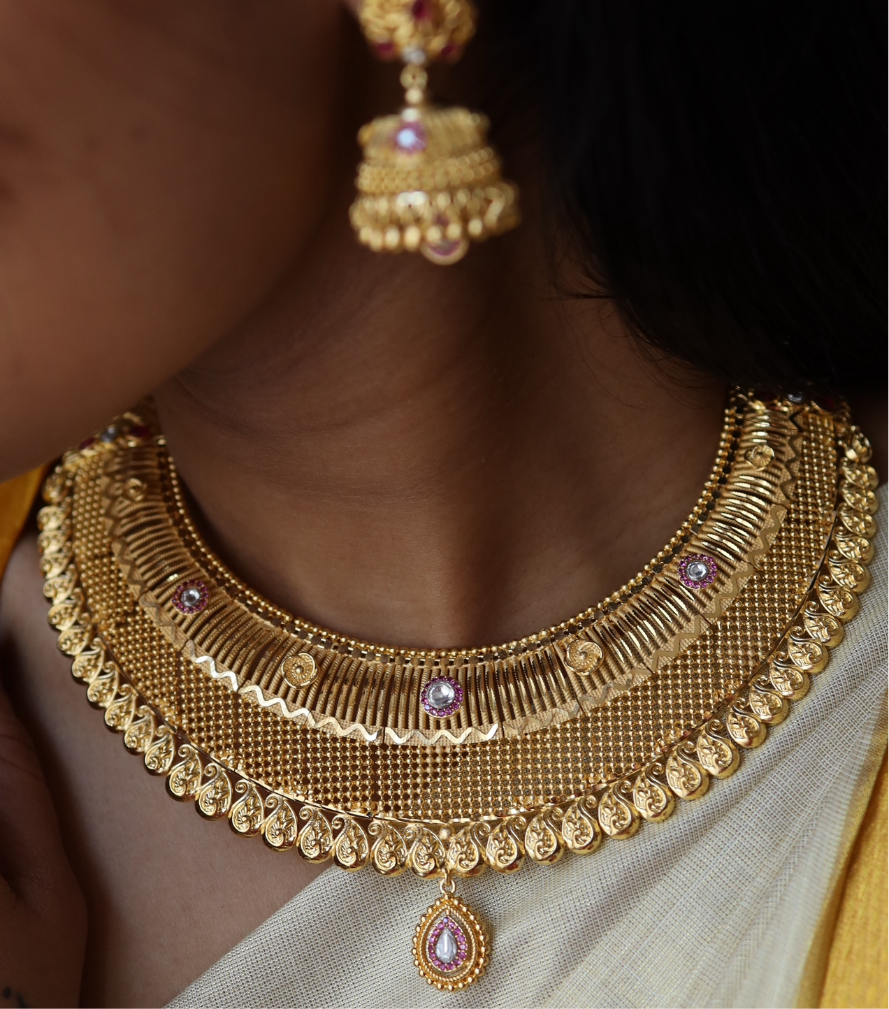 GOLD PLATED NECKLACE