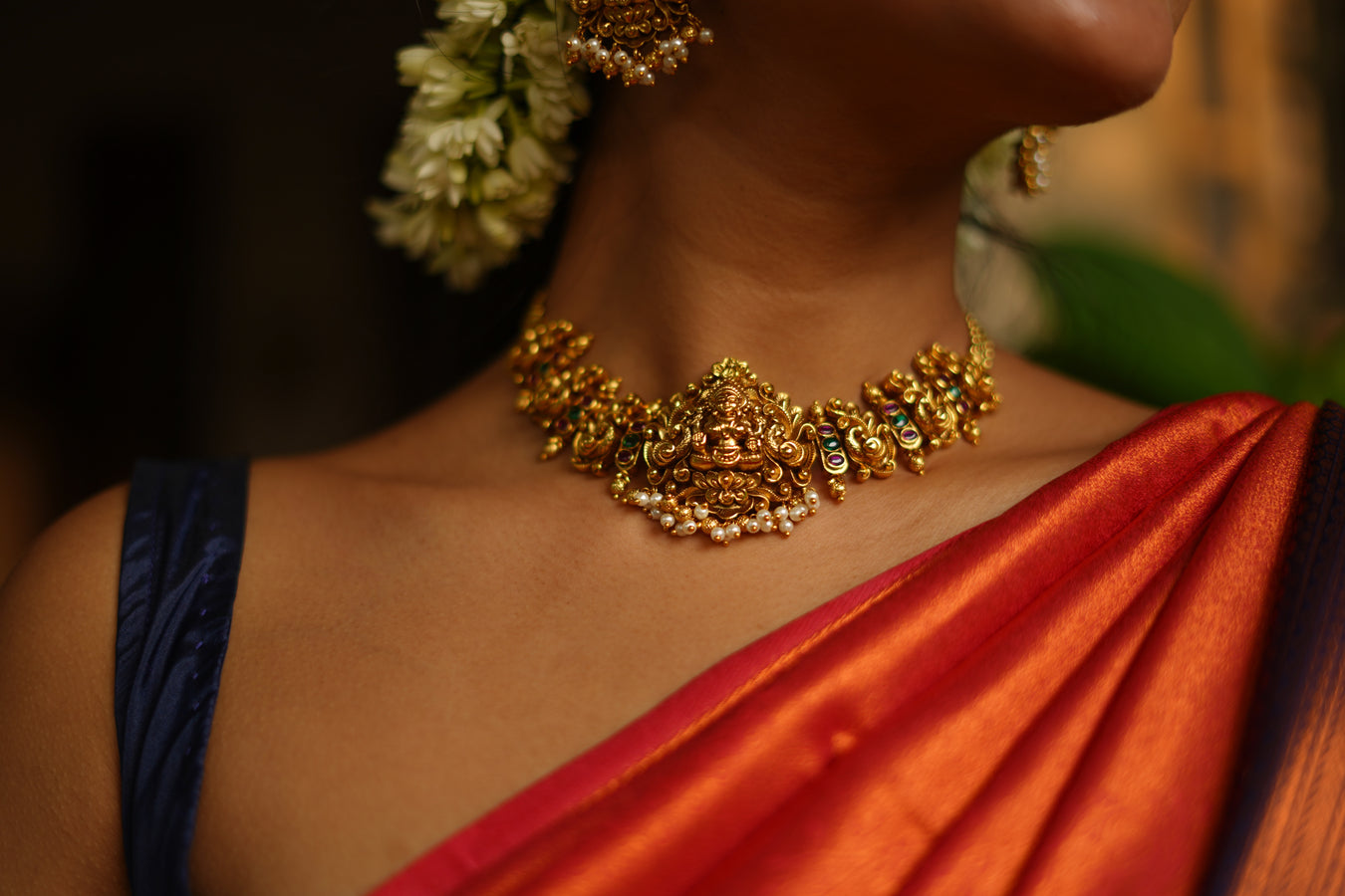 CHOKER COLLECTIONS