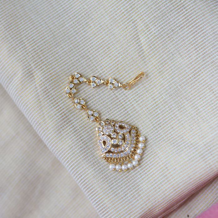 Antique gold white stone and pearl tikka TA8599