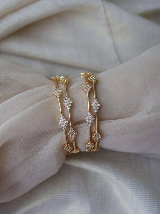 Heritage gold plated white stone bangle (1 set  of 2 bangles) HB7882