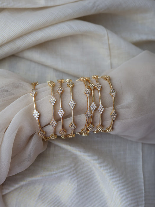 Heritage gold plated white stone bangle (1 set  of 2 bangles) HB7882
