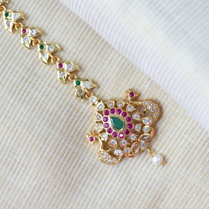 Heritage gold plated ruby green and white stone tikka TH2426