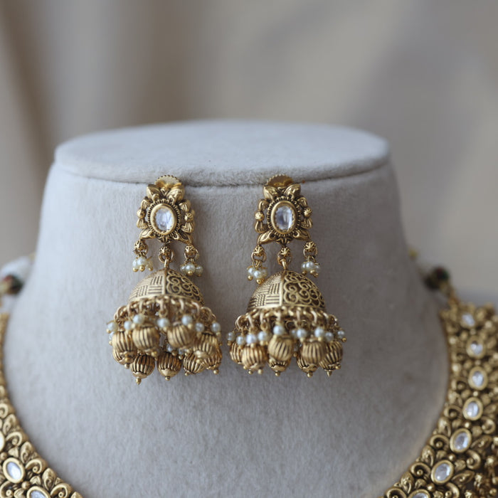 Antique gold and pearl short necklace with earrings G16123