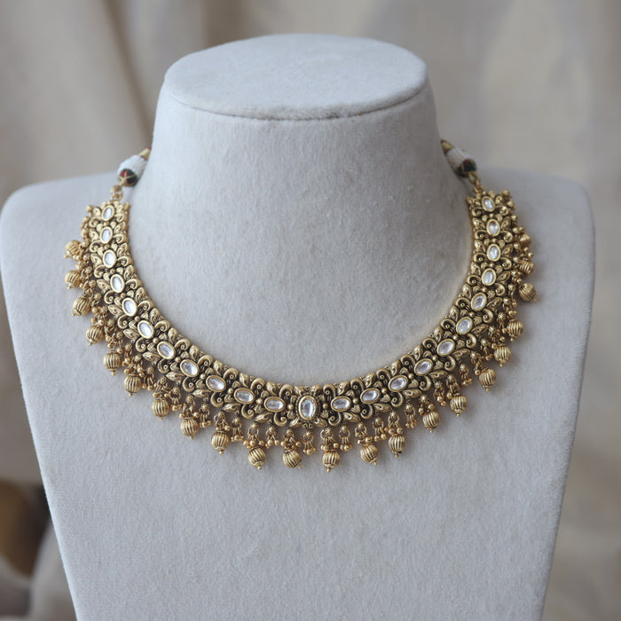 Antique gold and pearl short necklace with earrings G16123