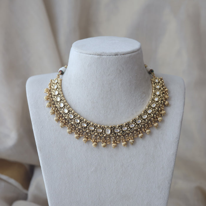 Antique gold and pearl short necklace with earrings G16123