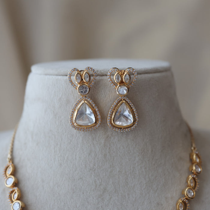 Kundan white stone short necklace with earrings MS2334