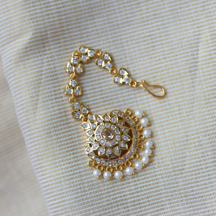 Heritage gold plated white stone tikka TH241