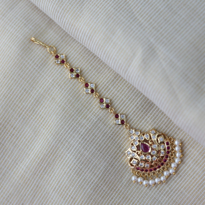 Heritage gold plated ruby white stone tikka HT3426