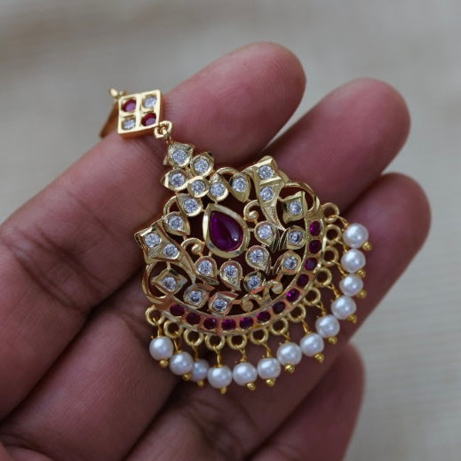 Heritage gold plated ruby white stone tikka HT3426