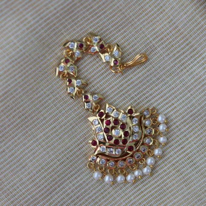 Heritage gold plated ruby white stone tikka HT578