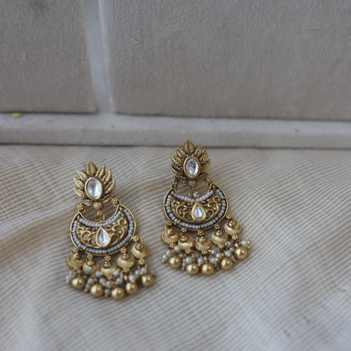 Antique gold and pearl choker necklace with earrings CCB16322