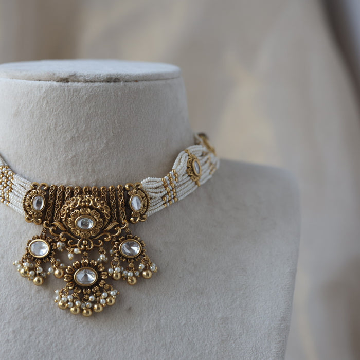 Antique gold choker necklace and earrings G18893