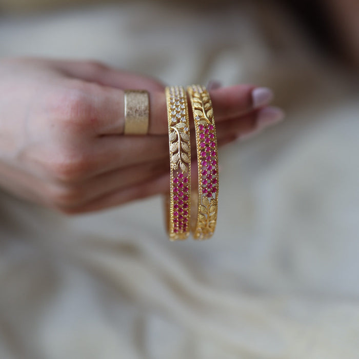 Heritage gold plated ruby white stone bangle (1 set  of 2 bangles) HB233