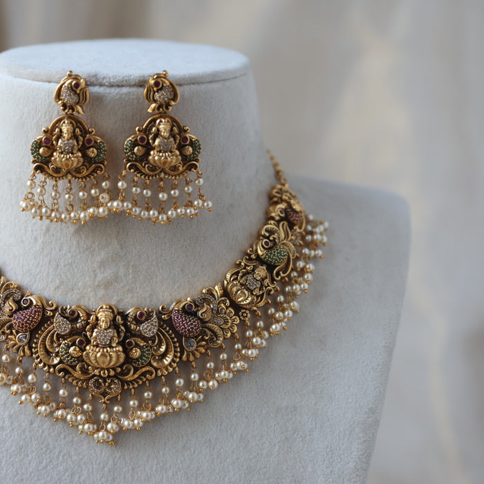 Antique gold temple desing short necklace and earrings SS11982
