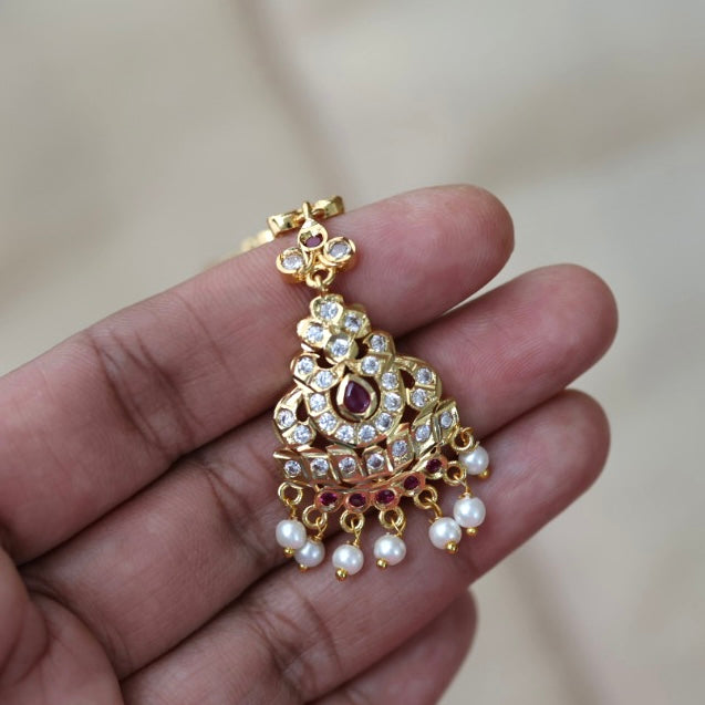 Heritage gold plated ruby white stone tikka HT504
