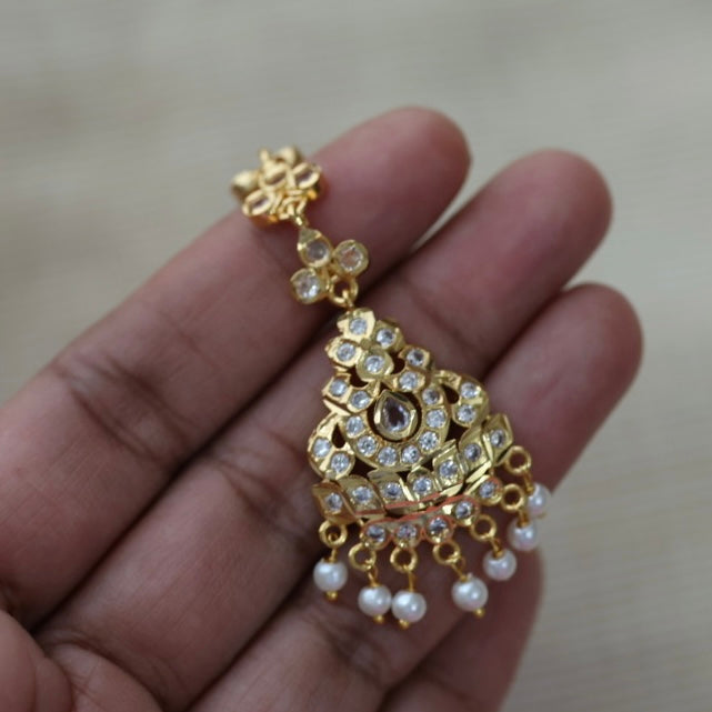Heritage gold plated white stone tikka HT7322
