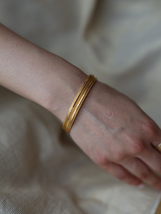 Heritage gold plated gold bangle (1 set  of 4 bangles) HB227