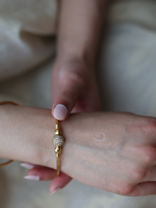 Heritage gold plated white stone bangle (1 set  of 2 bangles) HB206