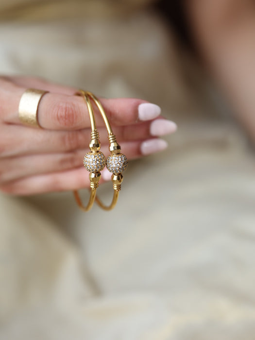 Heritage gold plated white stone bangle (1 set  of 2 bangles) HB206
