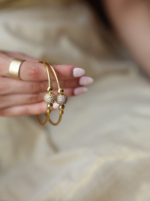 Heritage gold plated white stone bangle (1 set  of 2 bangles) HB206