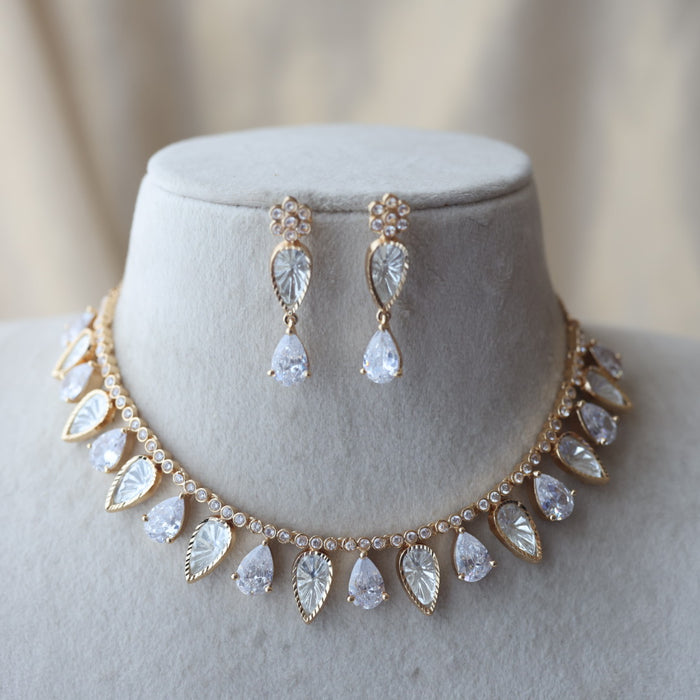 Kundan white stone short necklace with earrings MS1112