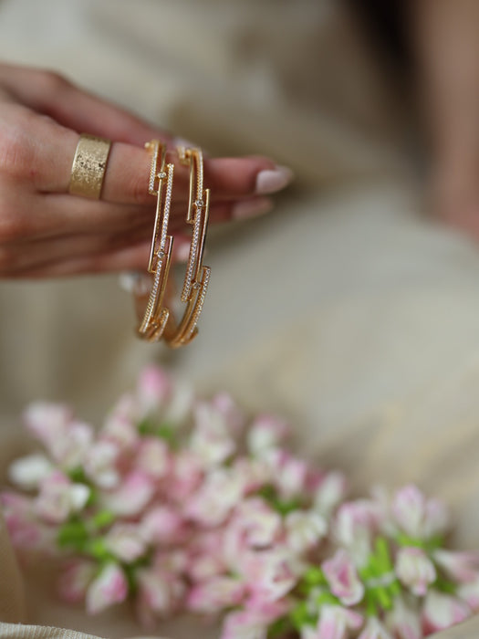Heritage gold plated white stone bangle (1 set  of 2 bangles) HB214