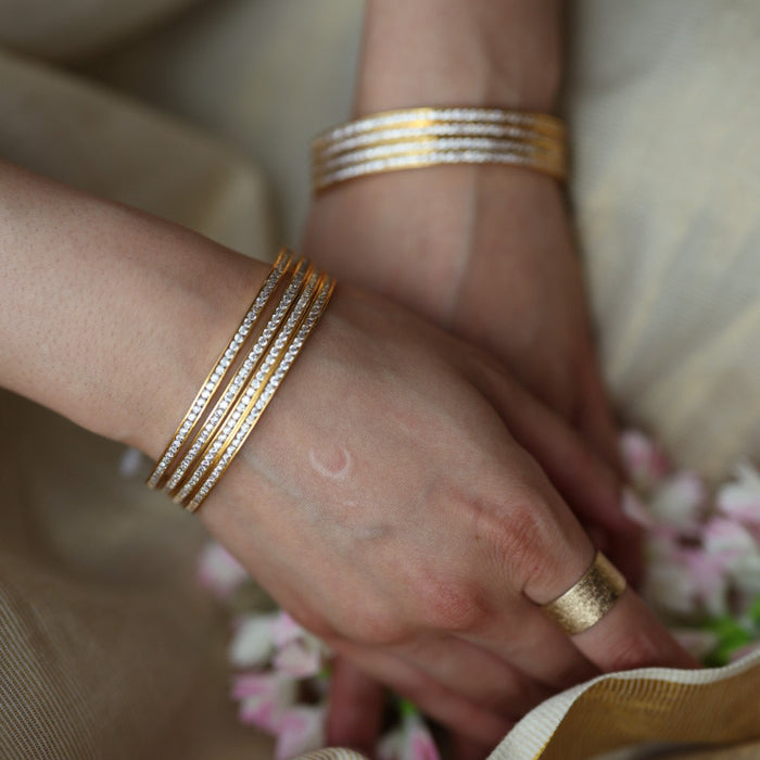 Heritage gold plated white stone bangle (1 set  of 4 bangles) HB2754