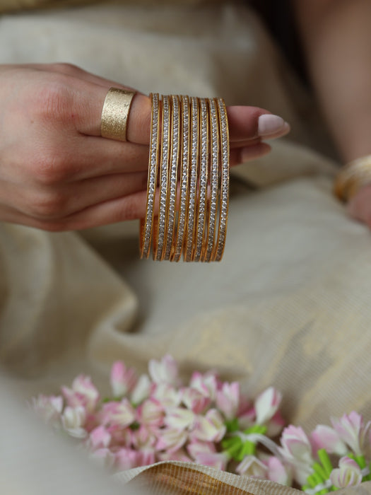 Heritage gold plated white stone bangle (1 set  of 4 bangles) HB2754