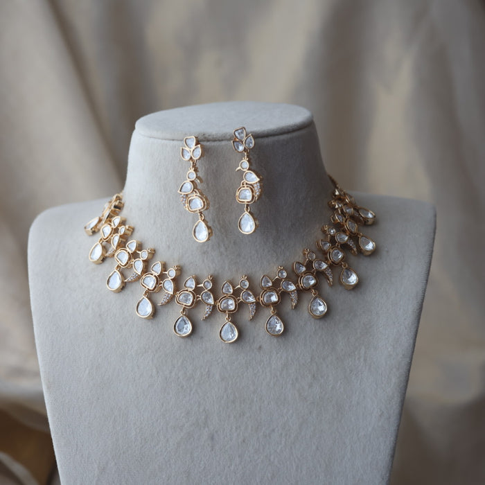 Kundan white stone short necklace with earrings MS134
